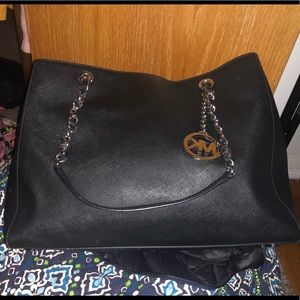 Black MK purse!